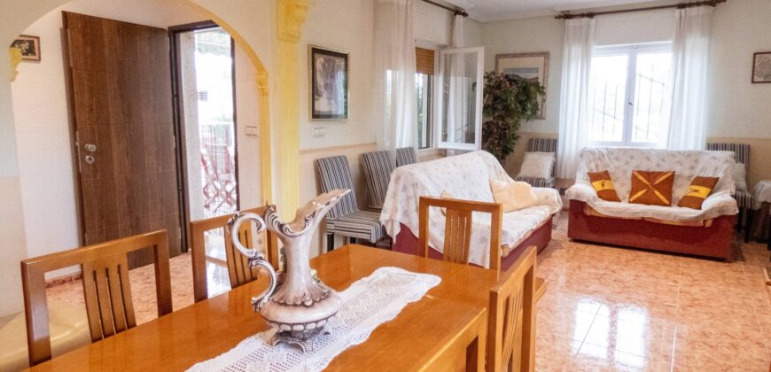 Casa de campo en Matola (Elche)
