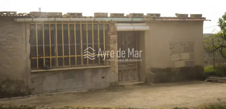 Casa de campo en La Partida de Nuches (Jijona)