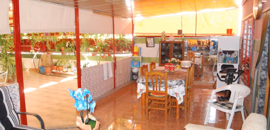 Casa independiente en Parque Lo Torrent (San Vicente del Raspeig) Casa independiente en Parque Lo Torrent (San Vicente del Raspeig)