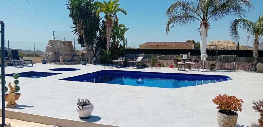 Chalet en el sur de Jijona