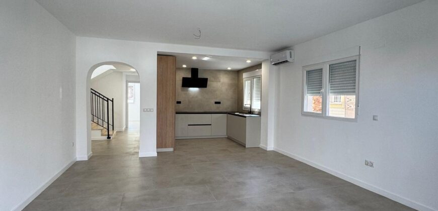 Chalet en Pueblo Acantilado (El Campello)