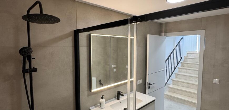 Chalet en Pueblo Acantilado (El Campello)